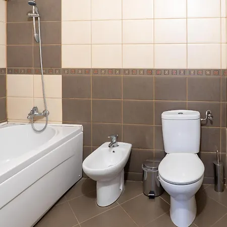 酒店 格兰伊万家庭酒店 3*