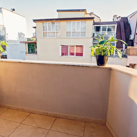 格兰伊万家庭酒店