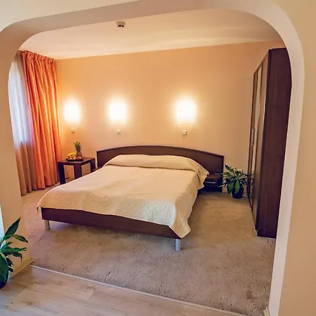 Family Gran Ivan فارنا