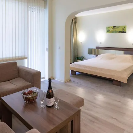 Family Gran Ivan فندق