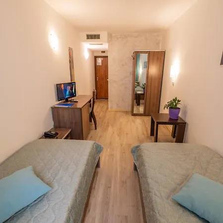 Family Gran Ivan فندق 3*