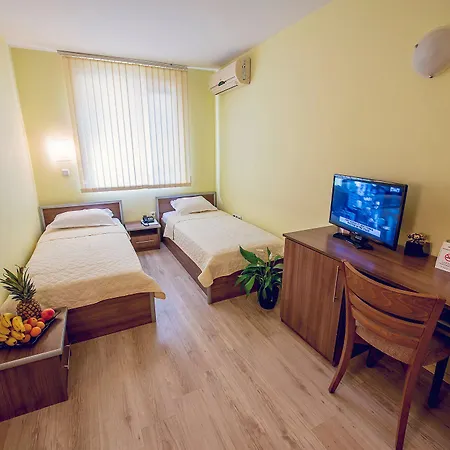 Family Gran Ivan فندق