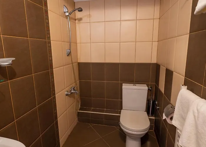 格兰伊万家庭酒店